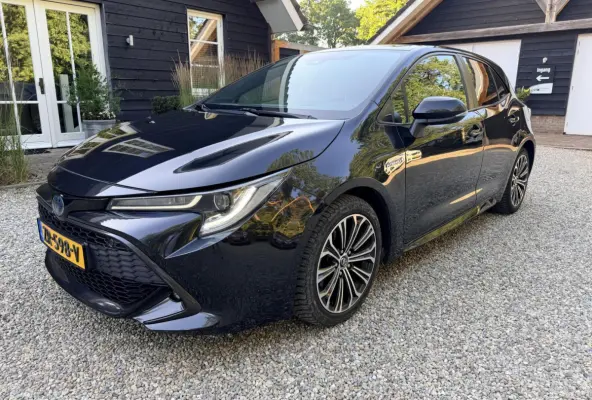 2.0 Hybrid First Edition