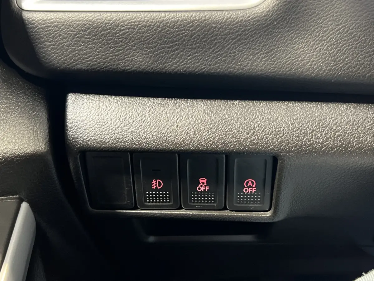1.0 Boosterjet Exclusive | Lichtmetalen Velgen 17" | Voorstoelen Verwarmd | Cruise Control | LED Koplampen | Airco |