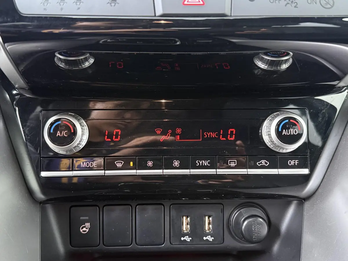 2.4 PHEV Instyle | Panoramadak | Adapt. Cruise |
