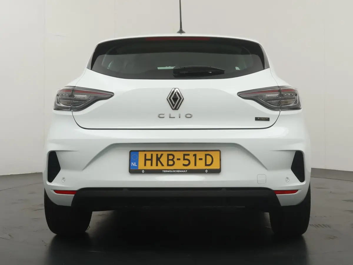 evolution full hybrid E-Tech 145 | SoH 96% | Parkeercamera | Navigatie |
