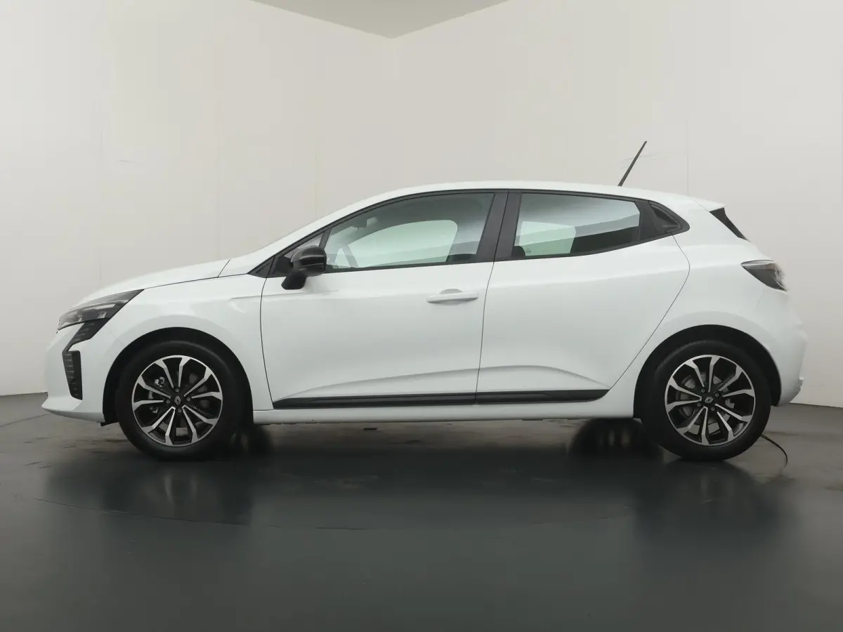 evolution full hybrid E-Tech 145 | SoH 96% | Parkeercamera | Navigatie |