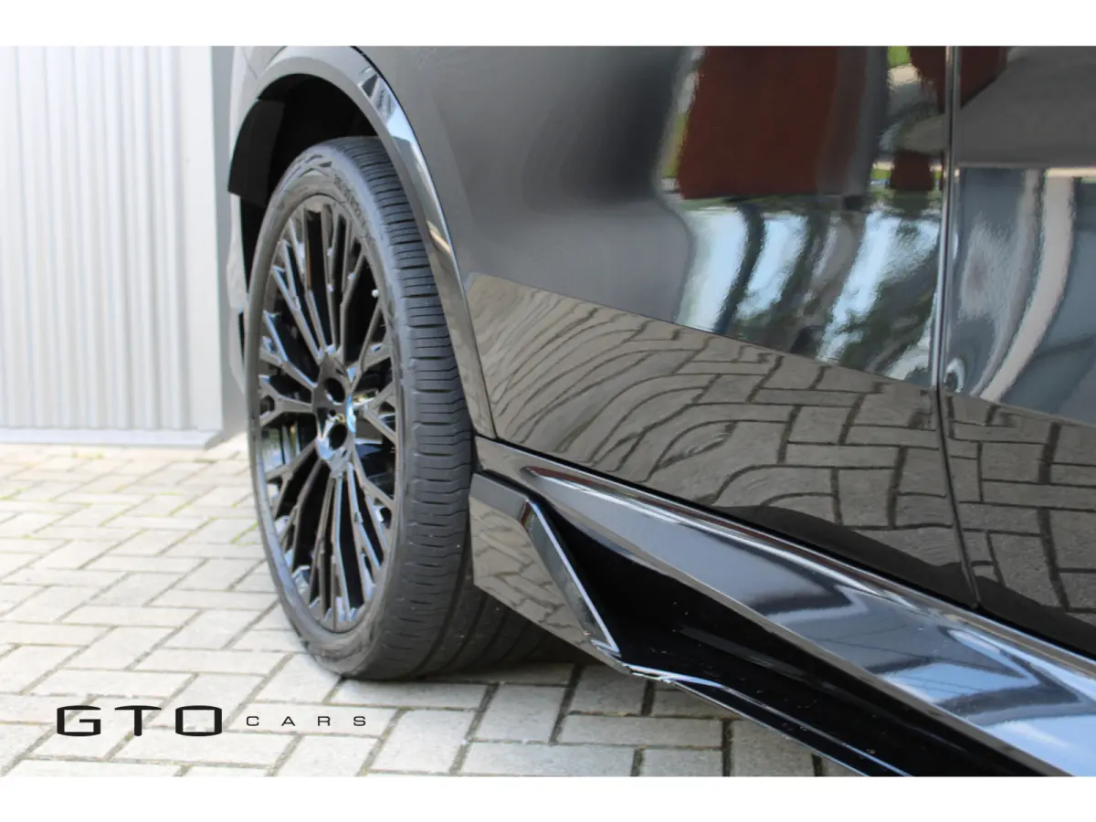 xDrive50e M Performance/Individual Leder/22''/M Sport/Harman Kardon/Massage/ Surround Camera/HUD/Trekhaak/ BTW