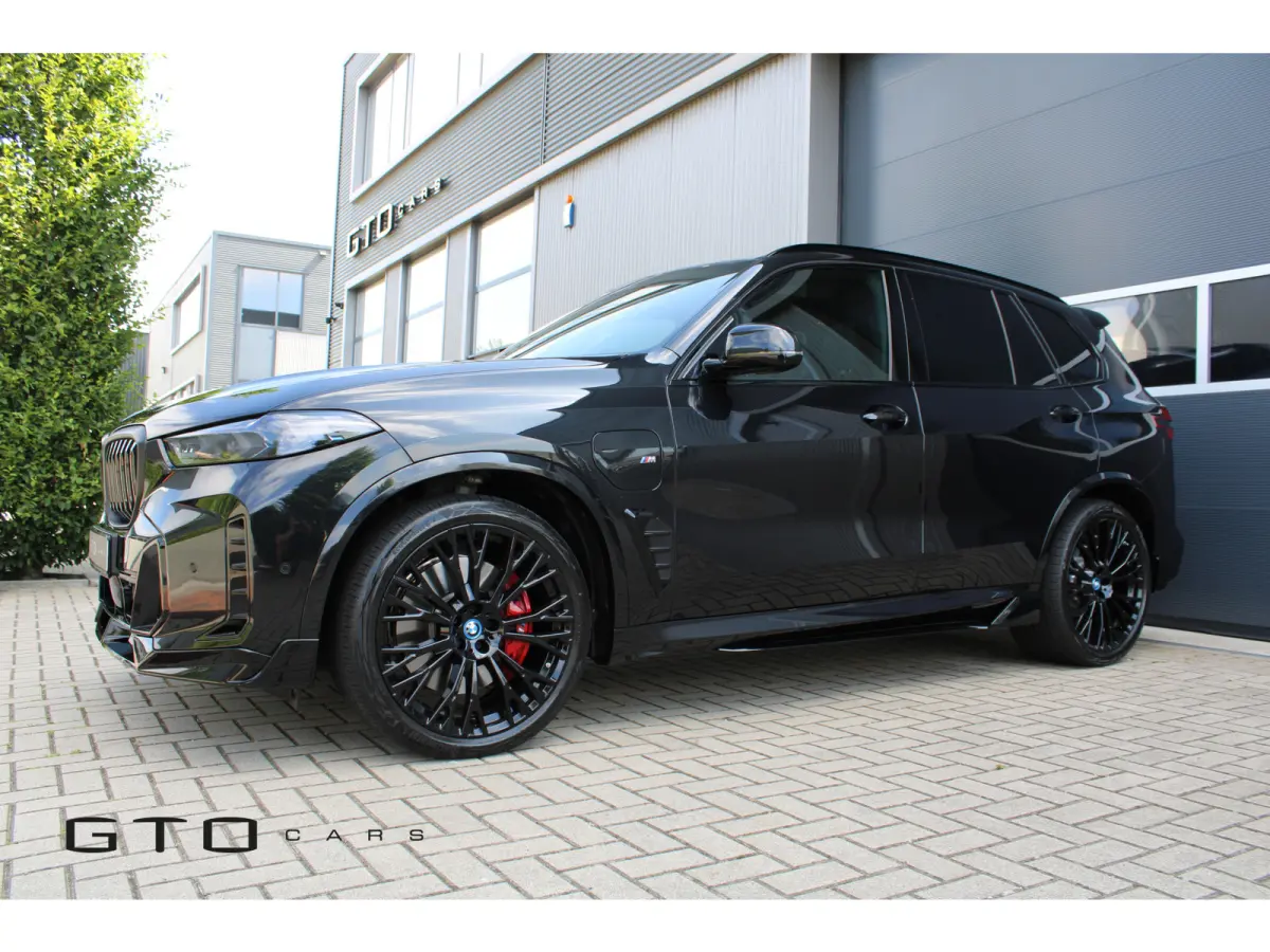 xDrive50e M Performance/Individual Leder/22''/M Sport/Harman Kardon/Massage/ Surround Camera/HUD/Trekhaak/ BTW