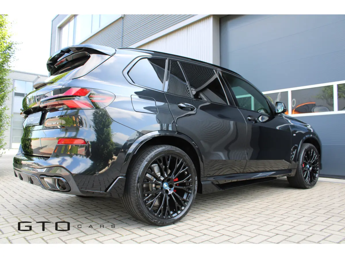 xDrive50e M Performance/Individual Leder/22''/M Sport/Harman Kardon/Massage/ Surround Camera/HUD/Trekhaak/ BTW