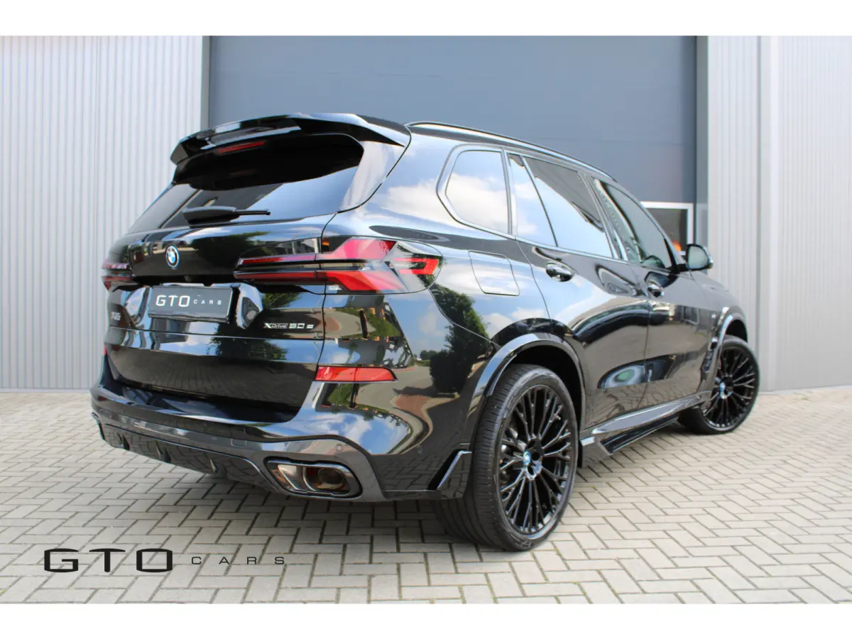 xDrive50e M Performance/Individual Leder/22''/M Sport/Harman Kardon/Massage/ Surround Camera/HUD/Trekhaak/ BTW