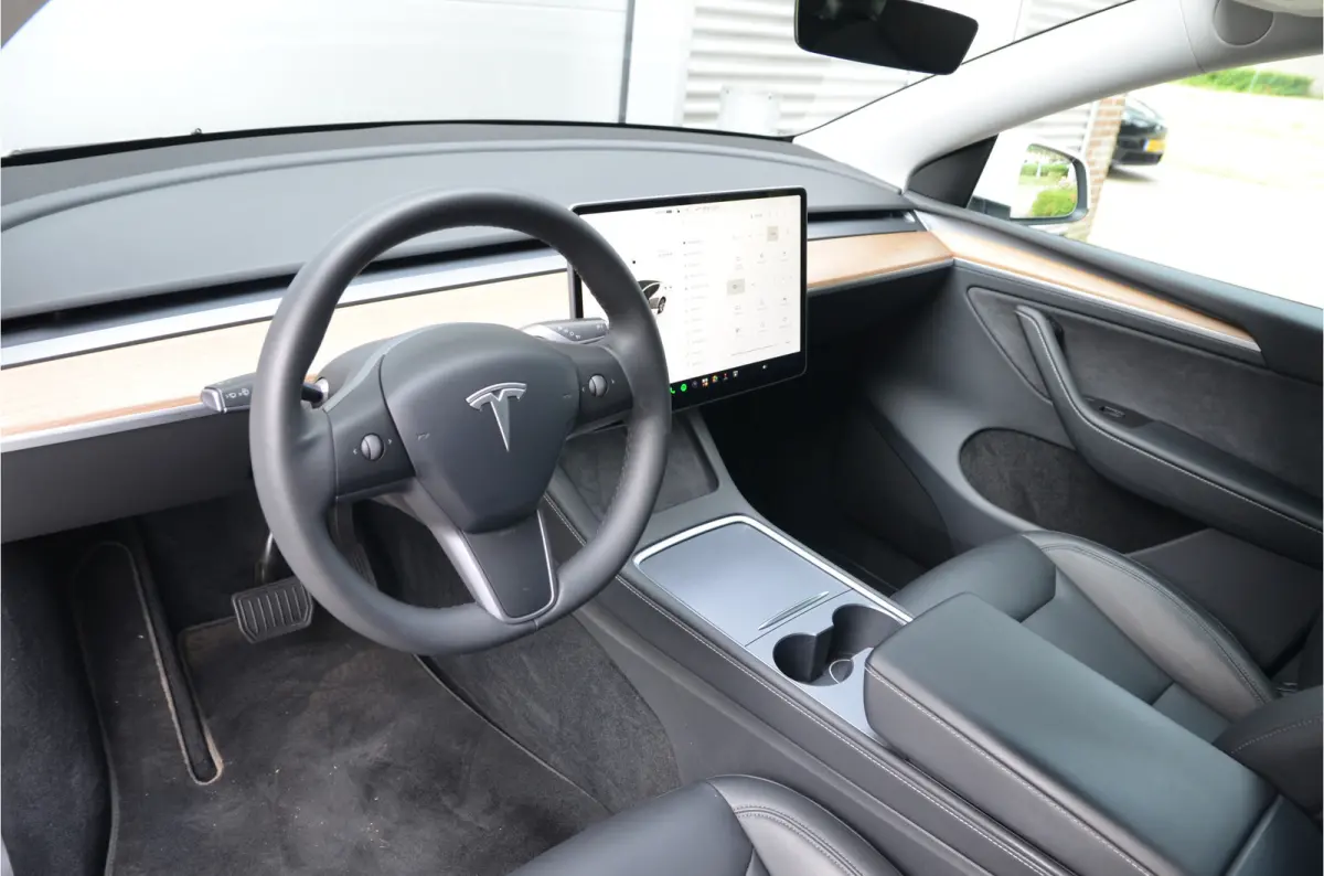 RWD 58 kWh AutoPilot3.0 Ryzen