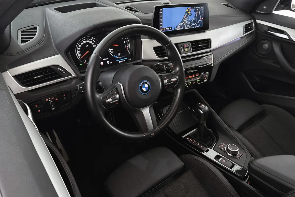 xDrive25e M Sport Panoramadak Head-Up Harman Kardon Elektrische Stoelen