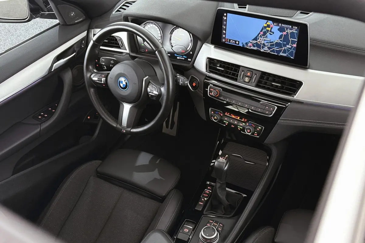 xDrive25e M Sport Panoramadak Head-Up Harman Kardon Elektrische Stoelen