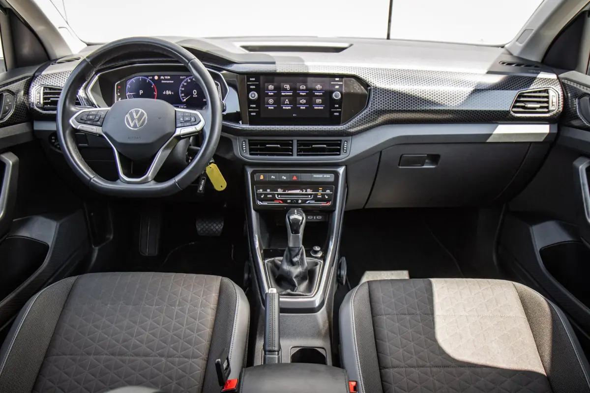 1.0 TSI 110pk DSG Style | Stoelverwarming | Navigatie | Grootlichtassistent | Adaptive Cruise Control | 17'' Velgen