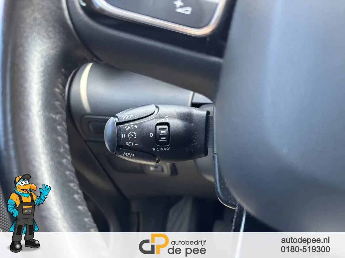 1.2 PureTech Feel GARANTIE/TREKHAAK/CRUISE/CLIMA/CARPLAY/PARKEERSENSOREN rijklaarprijs!
