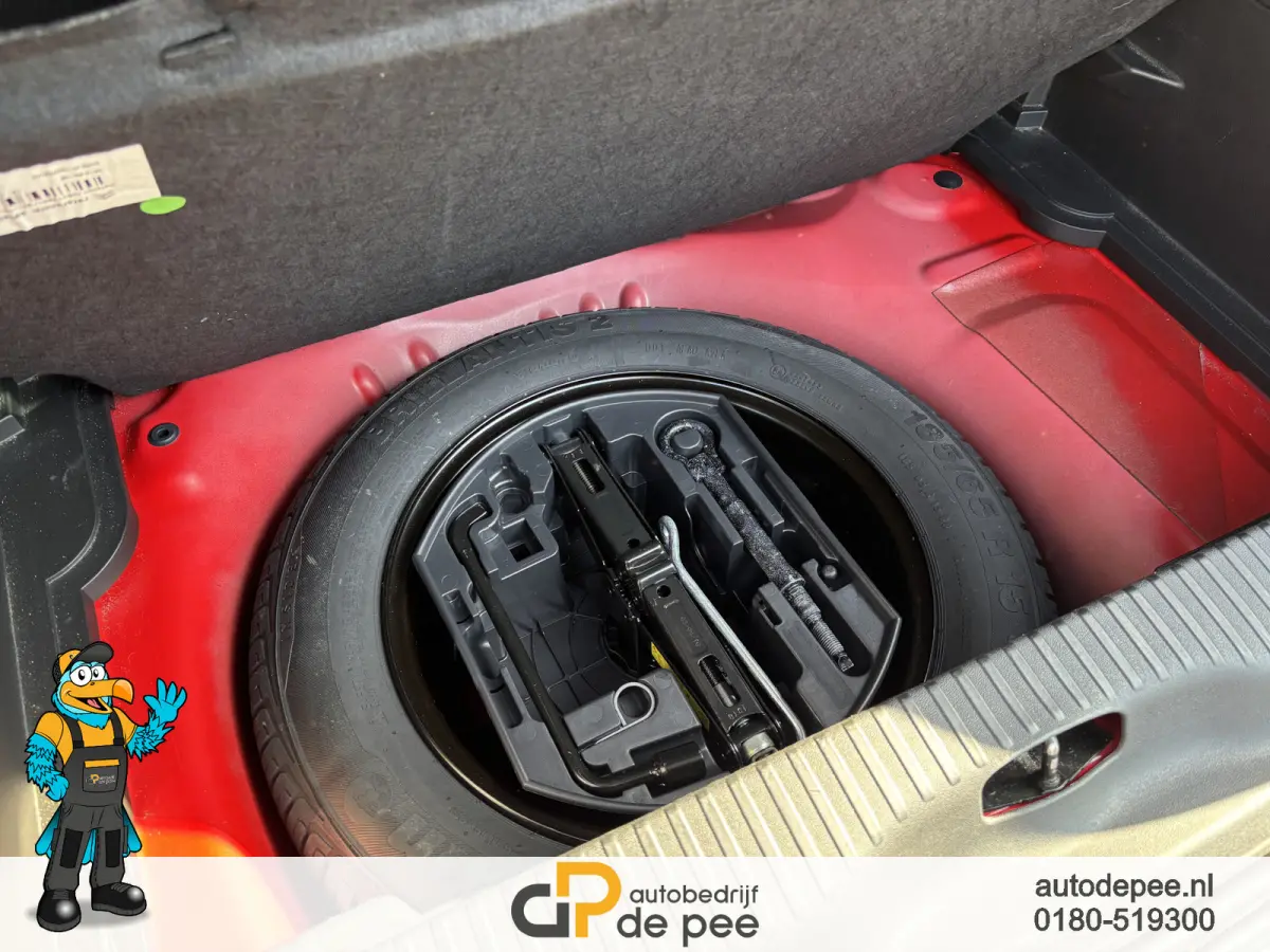 1.2 PureTech Feel GARANTIE/TREKHAAK/CRUISE/CLIMA/CARPLAY/PARKEERSENSOREN rijklaarprijs!