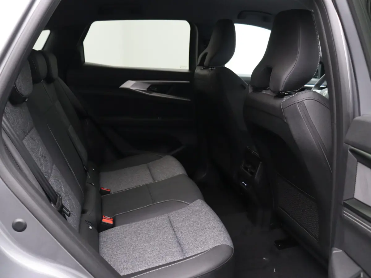 E-Tech full hybrid 200pk techno | Vijf jaar garantie | All season banden | 20" lichtmetalen velgen | Achteruitrijcamera |