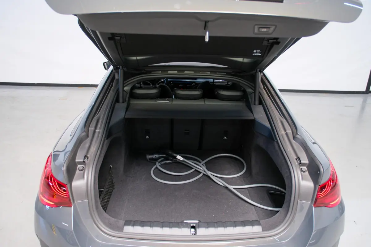 eDrive40 84 kWh M-Sport | Harman Kardon