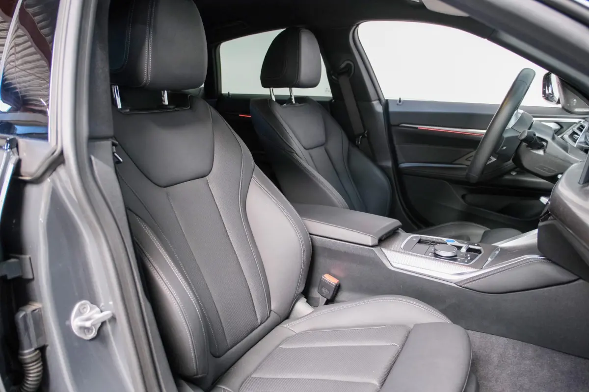 eDrive40 84 kWh M-Sport | Harman Kardon