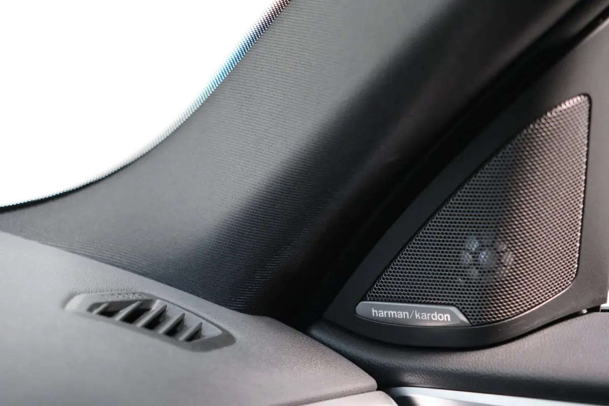eDrive40 84 kWh M-Sport | Harman Kardon