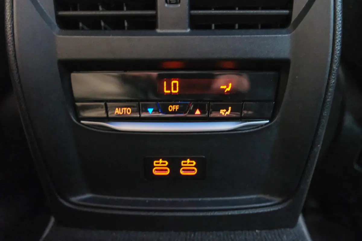 eDrive40 84 kWh M-Sport | Harman Kardon