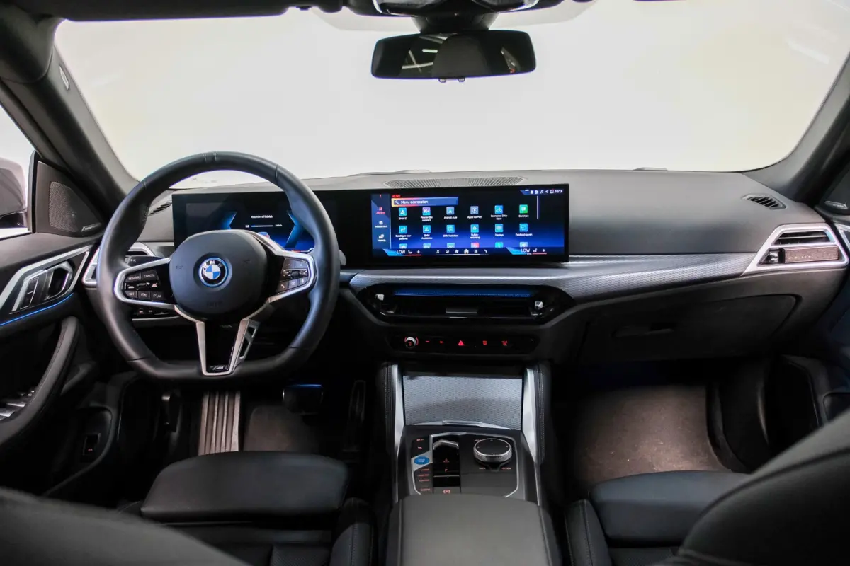 eDrive40 84 kWh M-Sport | Harman Kardon