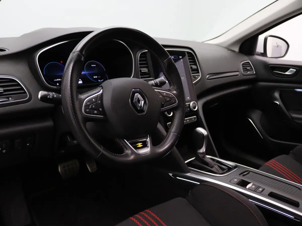 Estate 160pk Plug-In Hybrid R.S. Line Apple Carplay/Android Auto | Trekhaak afneembaar.