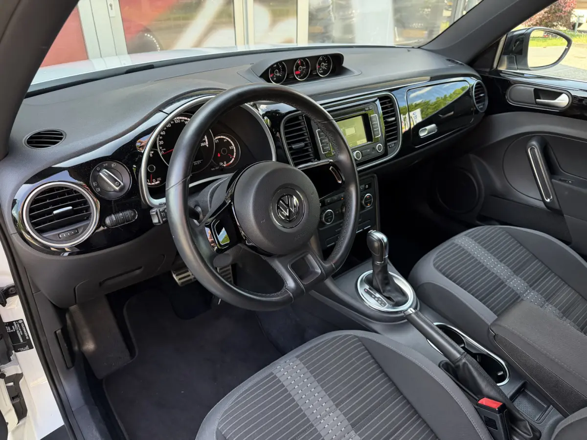 1.4 TSI Trend Automaat / Sportstoelen / Carplay / PDC v+a / Clima