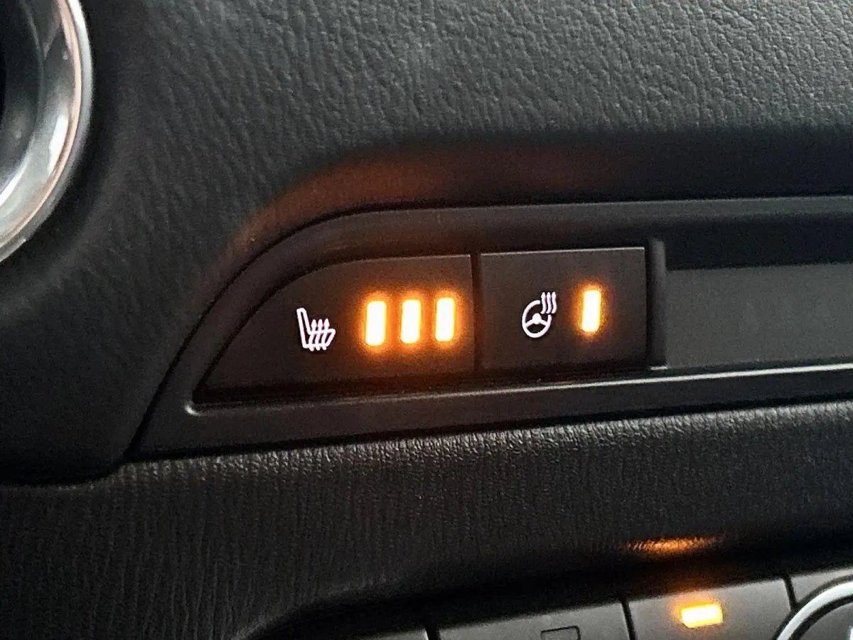 2.0 SkyActiv-G 165 Skylease | TREKHAAK | CAMERA | NAVIGATIE | STOEL-STUURWIELVERWARMING | KLIMAATREGELING