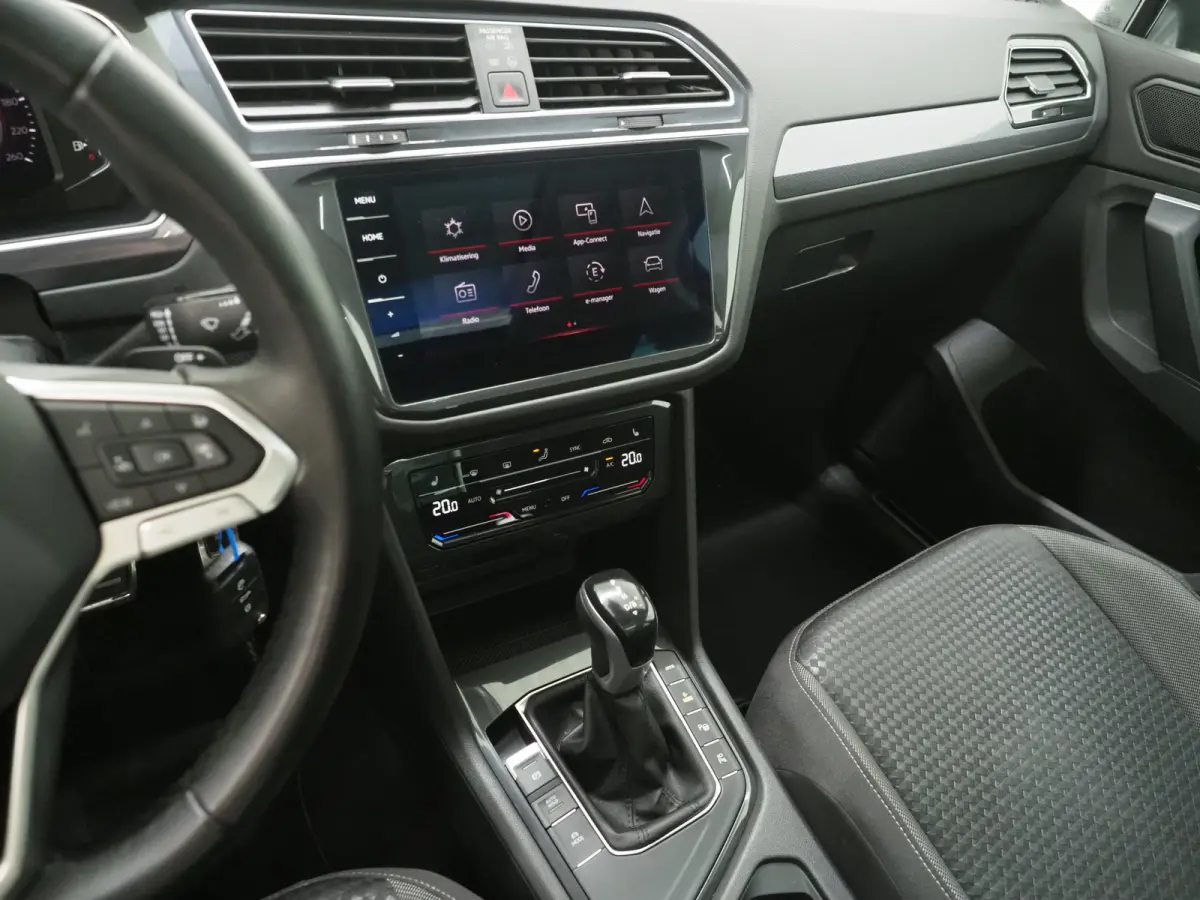 1.4 TSI eHybrid Elegance | Panoramadak | HUD | 360 | Sfeerlicht | Virtual | Adaptive Cruise | Dodehoek