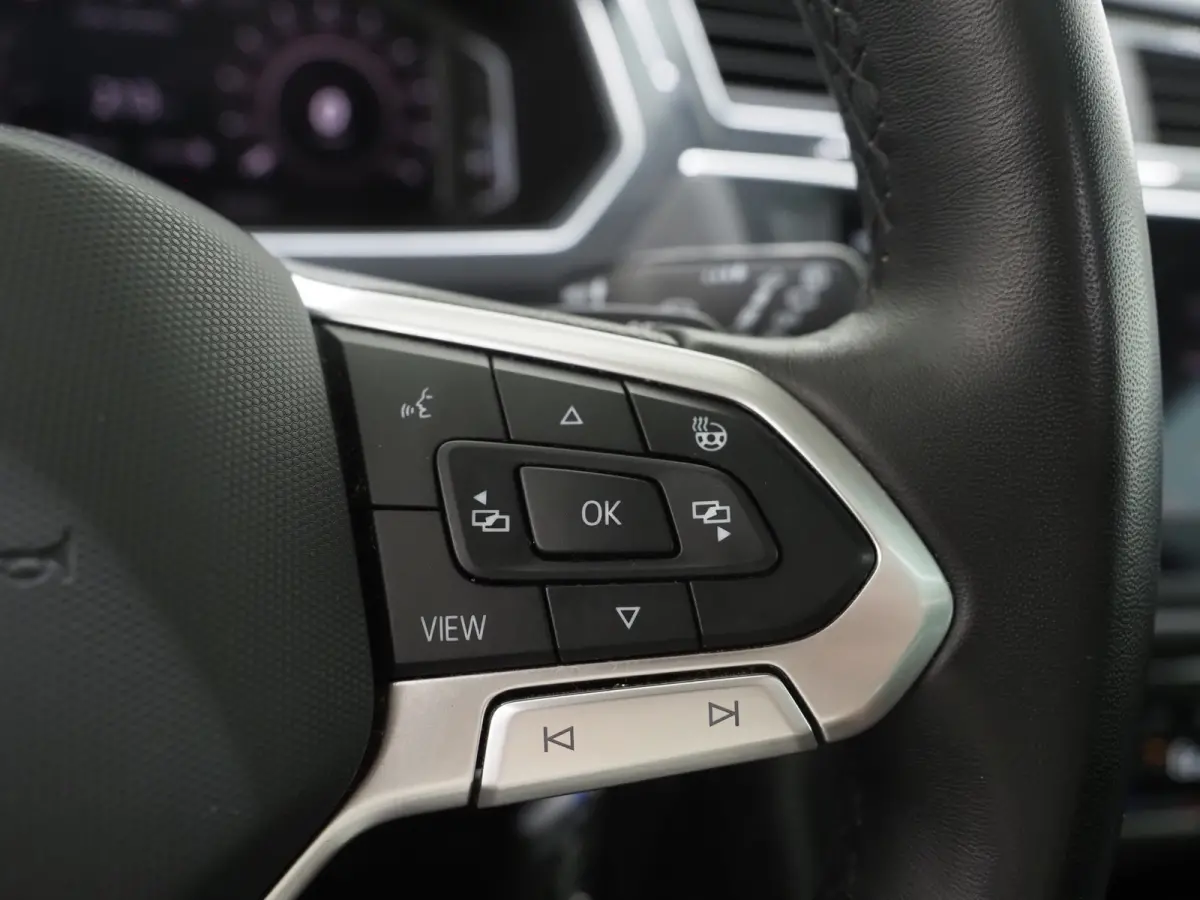1.4 TSI eHybrid Elegance | Panoramadak | HUD | 360 | Sfeerlicht | Virtual | Adaptive Cruise | Dodehoek