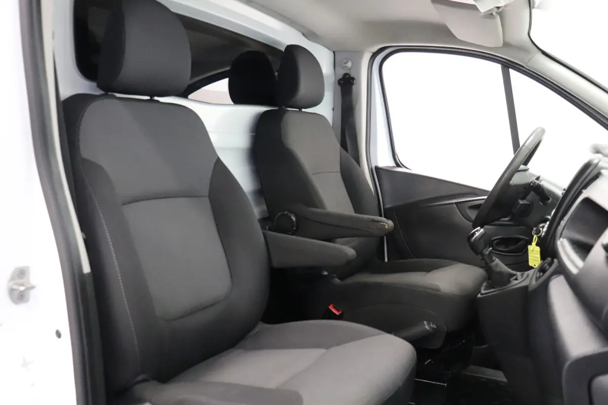 1.6 dCi EURO 6 - Airco - Cruise - PDC - Trekhaak - € 9.950,- Excl.