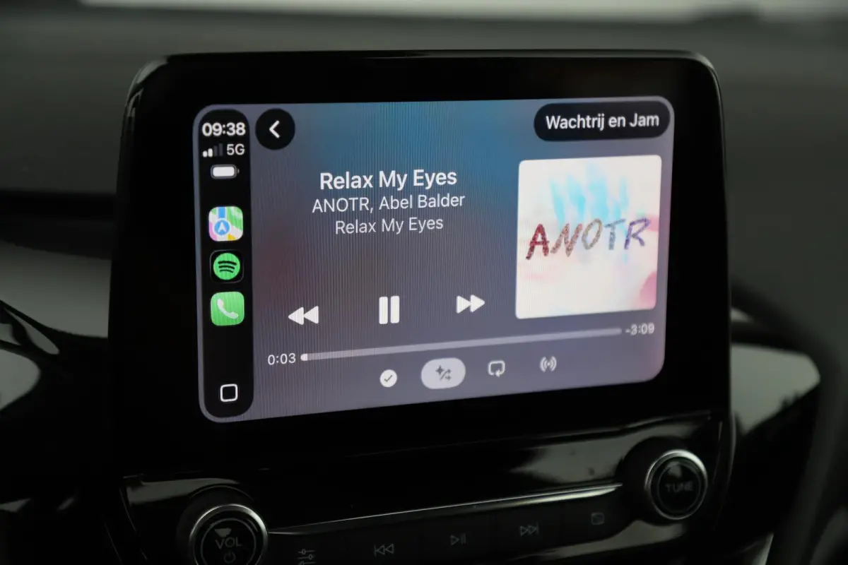 1.0 EcoBoost Hybrid Titanium Navigatie Carplay Android Climate & Cruise Control Parkeersensor