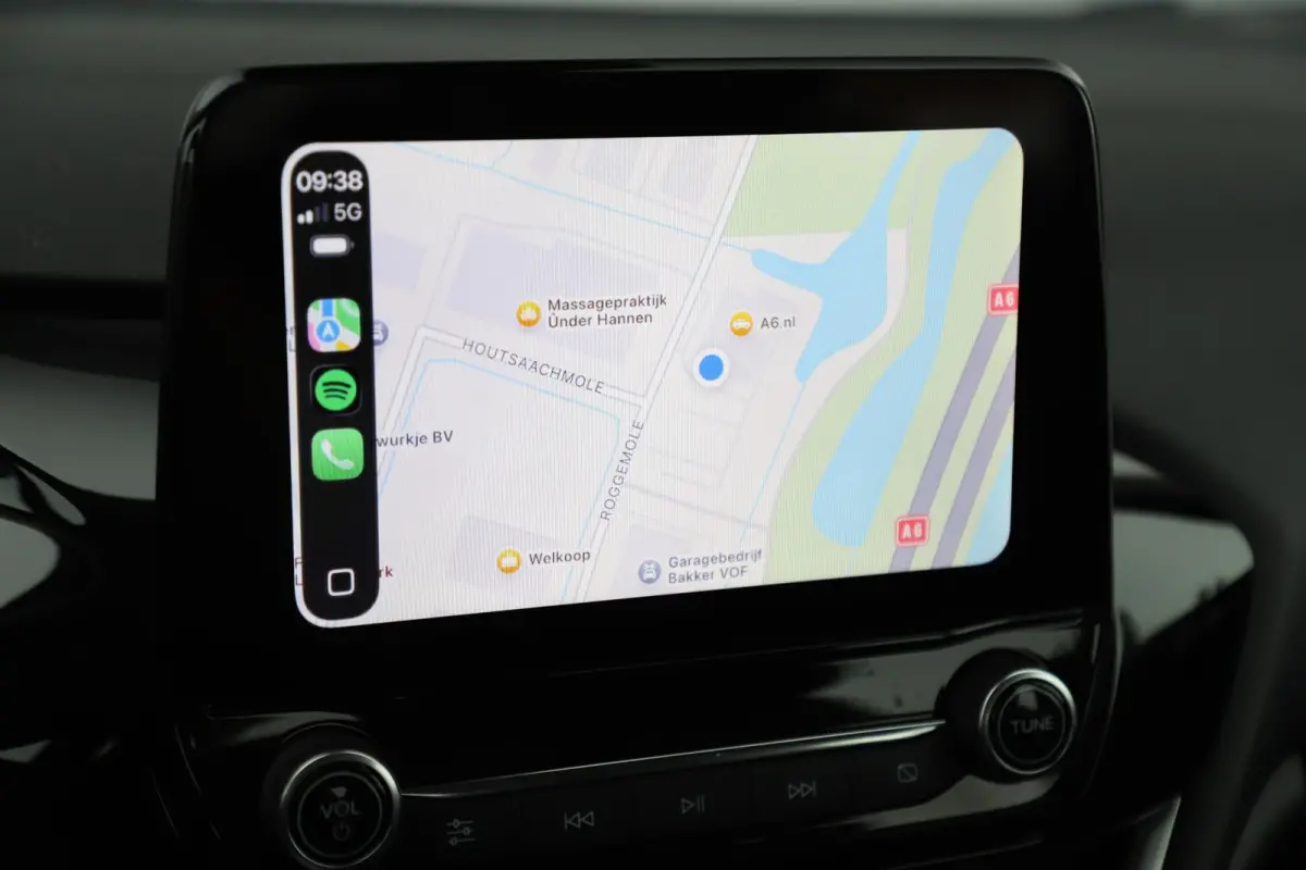 1.0 EcoBoost Hybrid Titanium Navigatie Carplay Android Climate & Cruise Control Parkeersensor