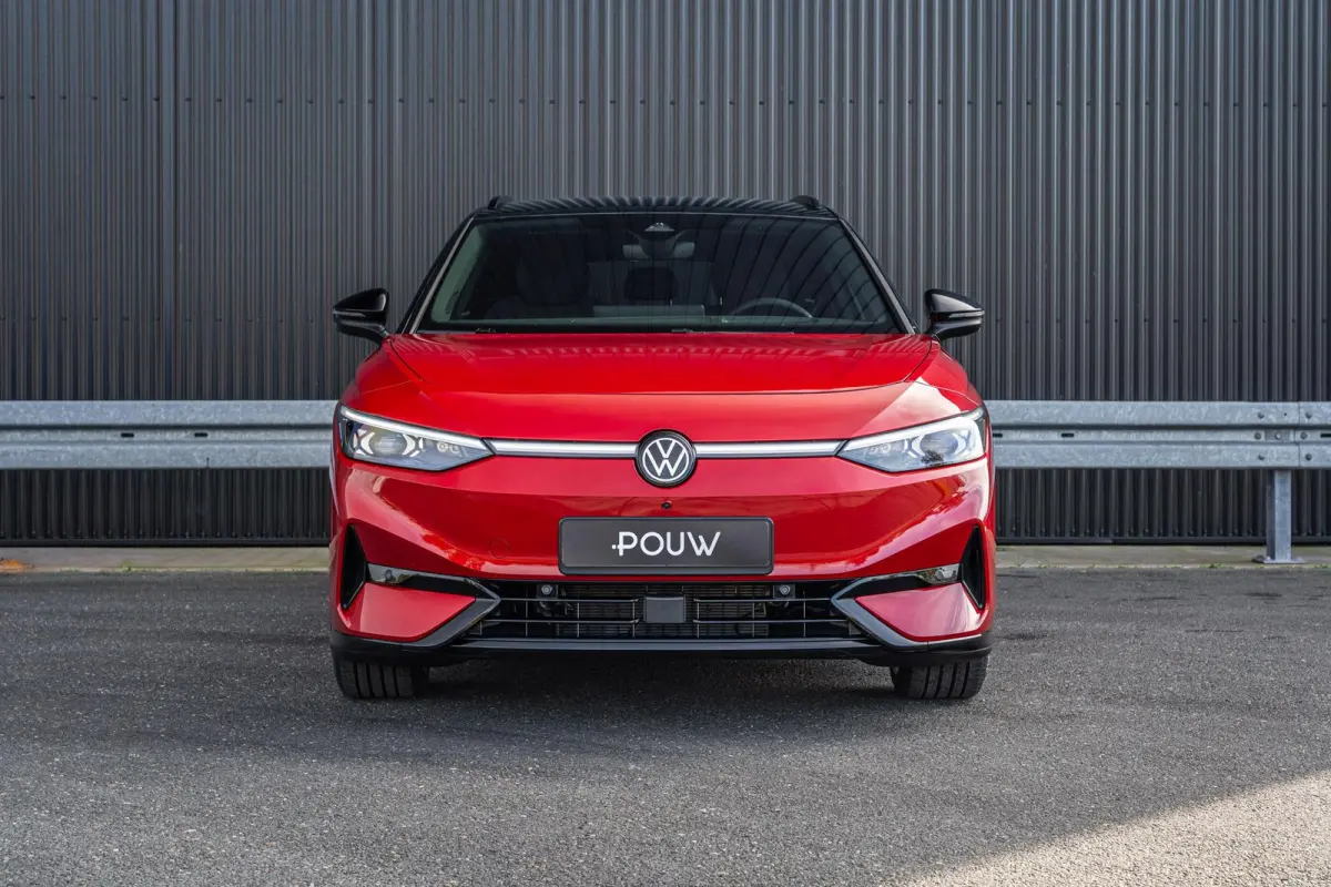 286pk Pro Limited Edition 77 kWh | Trekhaak Wegklapbaar | Black Edition | 21" Velgen