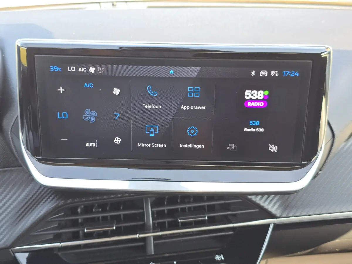1.2 Hybrid 136 e-DCS6 Allure - 136 Pk - Climate Control - Cruise Control