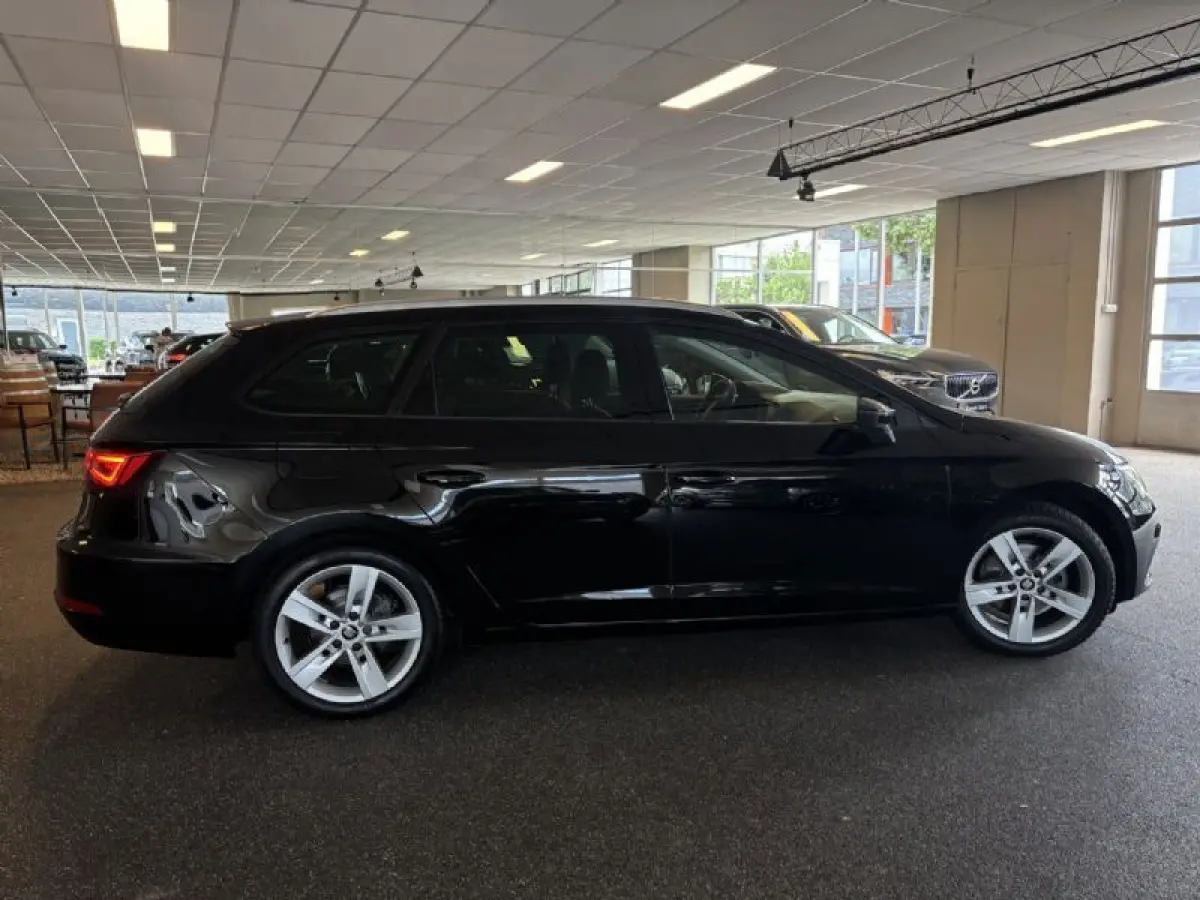 1.5 TSI FR Apple Carplay Adaptive cruise, camera, virtual cockpit enz