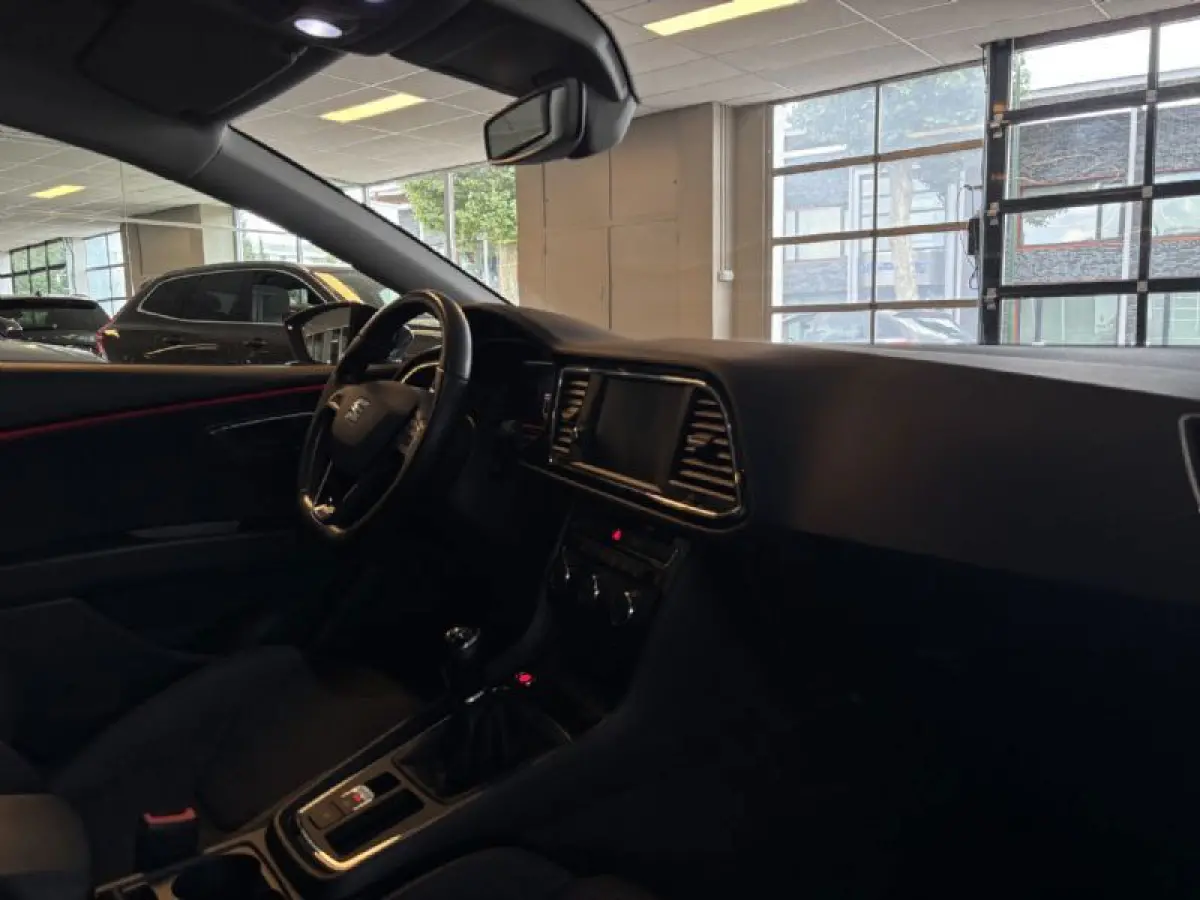 1.5 TSI FR Apple Carplay Adaptive cruise, camera, virtual cockpit enz