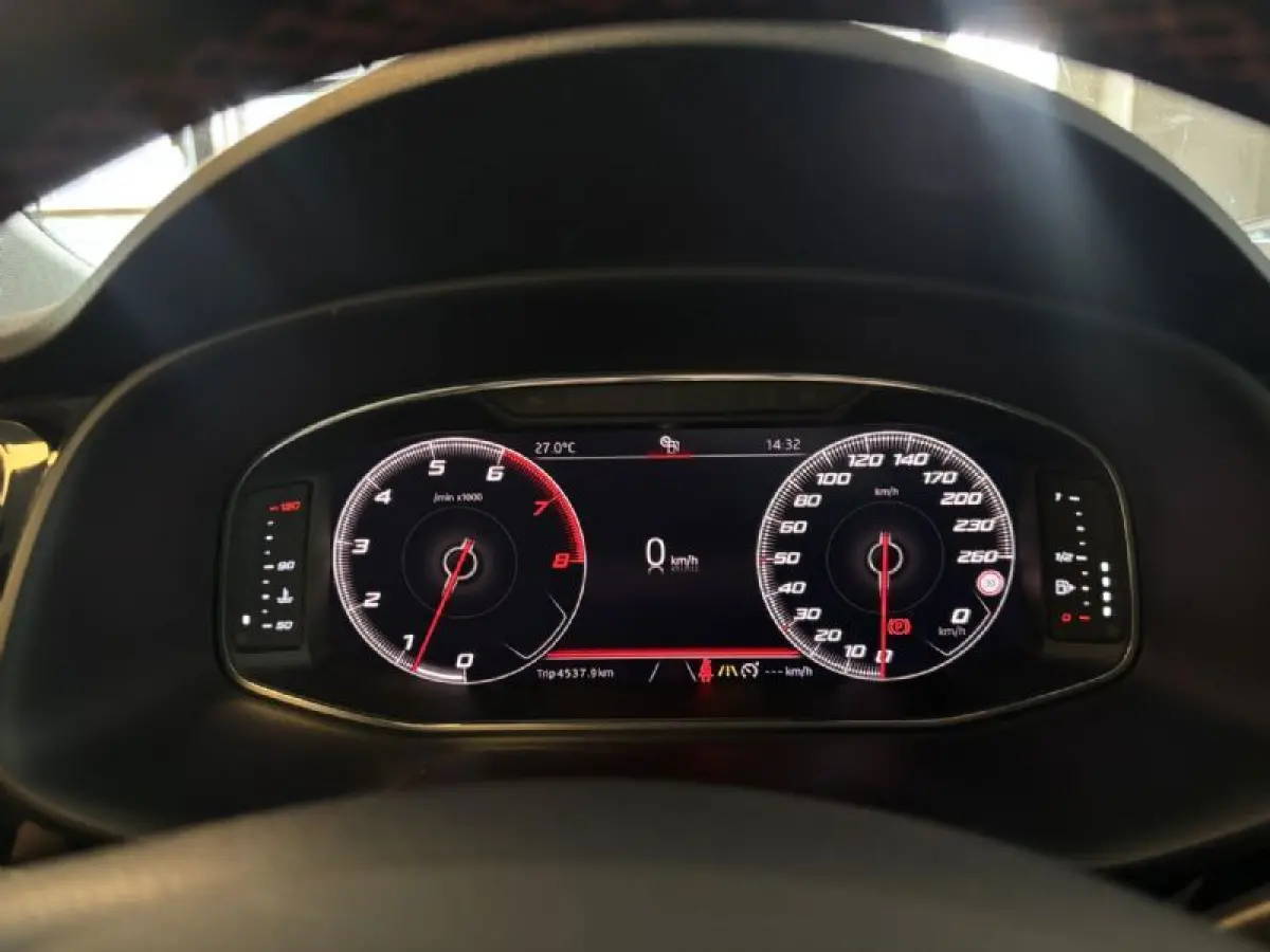 1.5 TSI FR Apple Carplay Adaptive cruise, camera, virtual cockpit enz