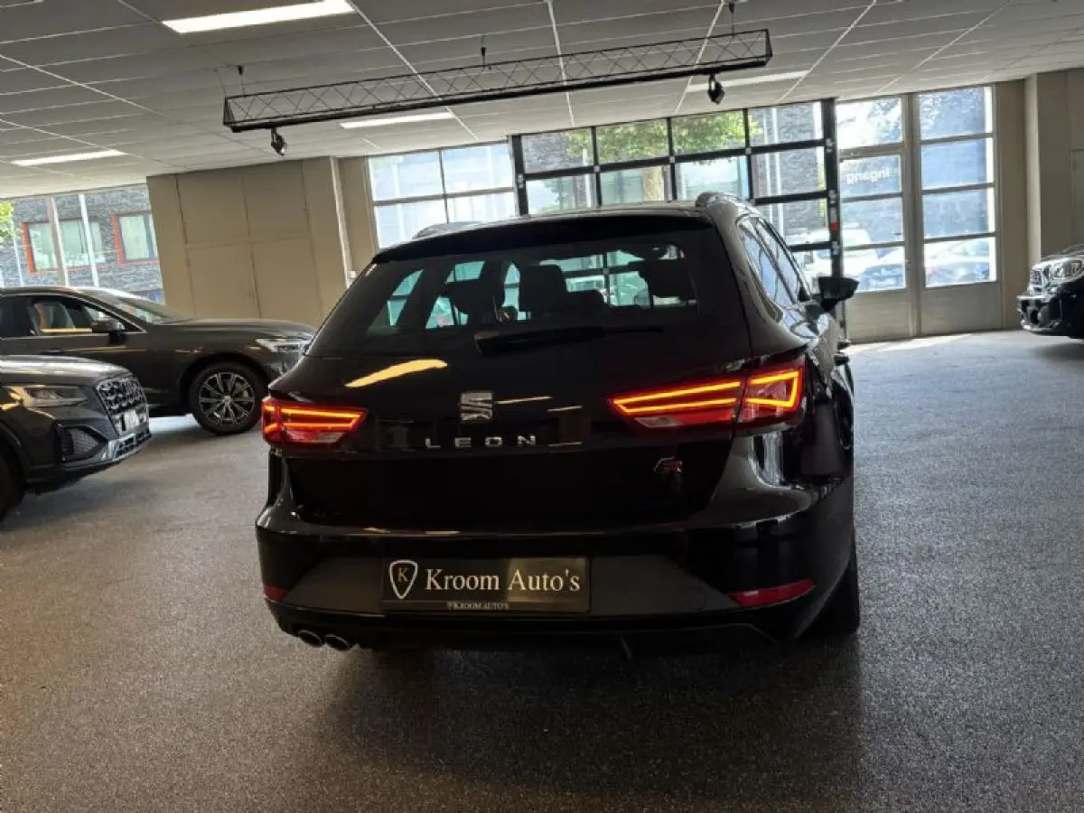 1.5 TSI FR Apple Carplay Adaptive cruise, camera, virtual cockpit enz