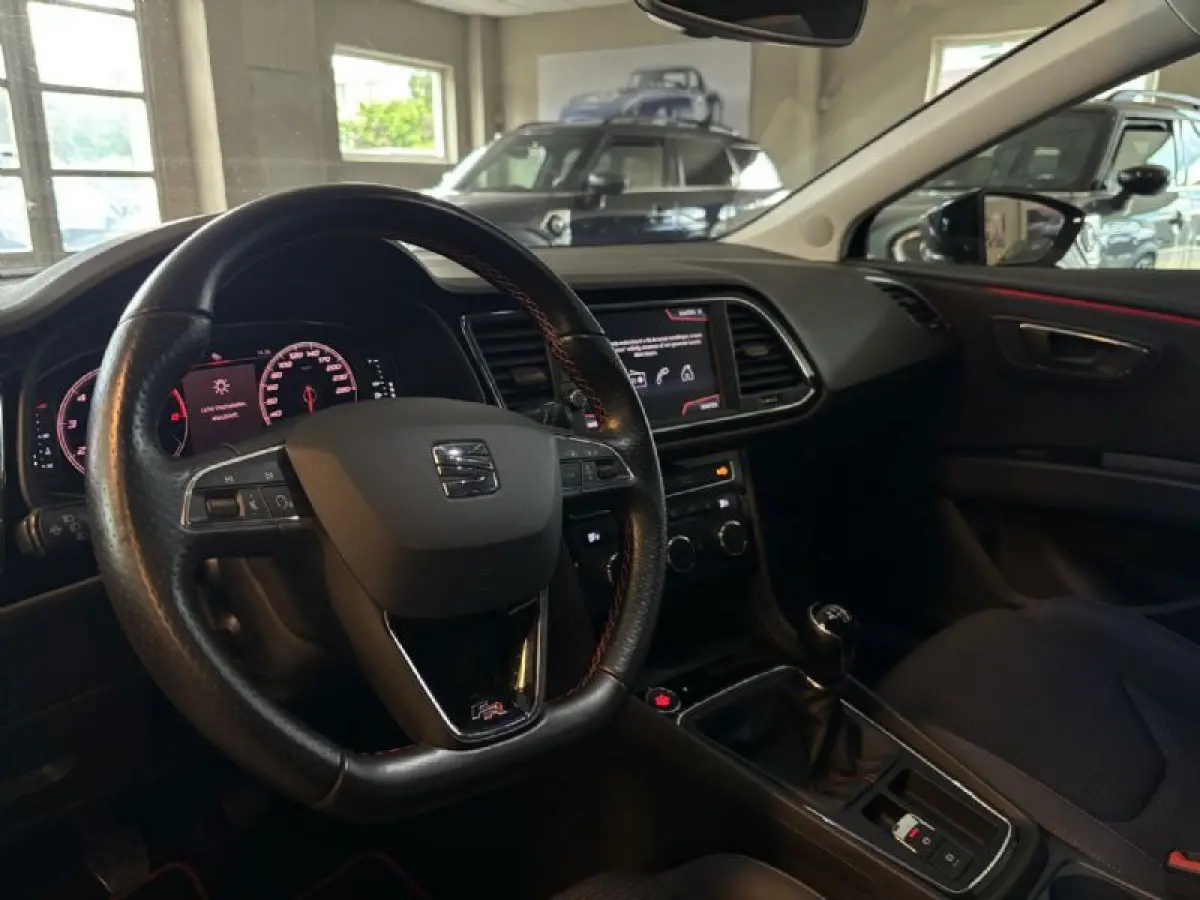 1.5 TSI FR Apple Carplay Adaptive cruise, camera, virtual cockpit enz