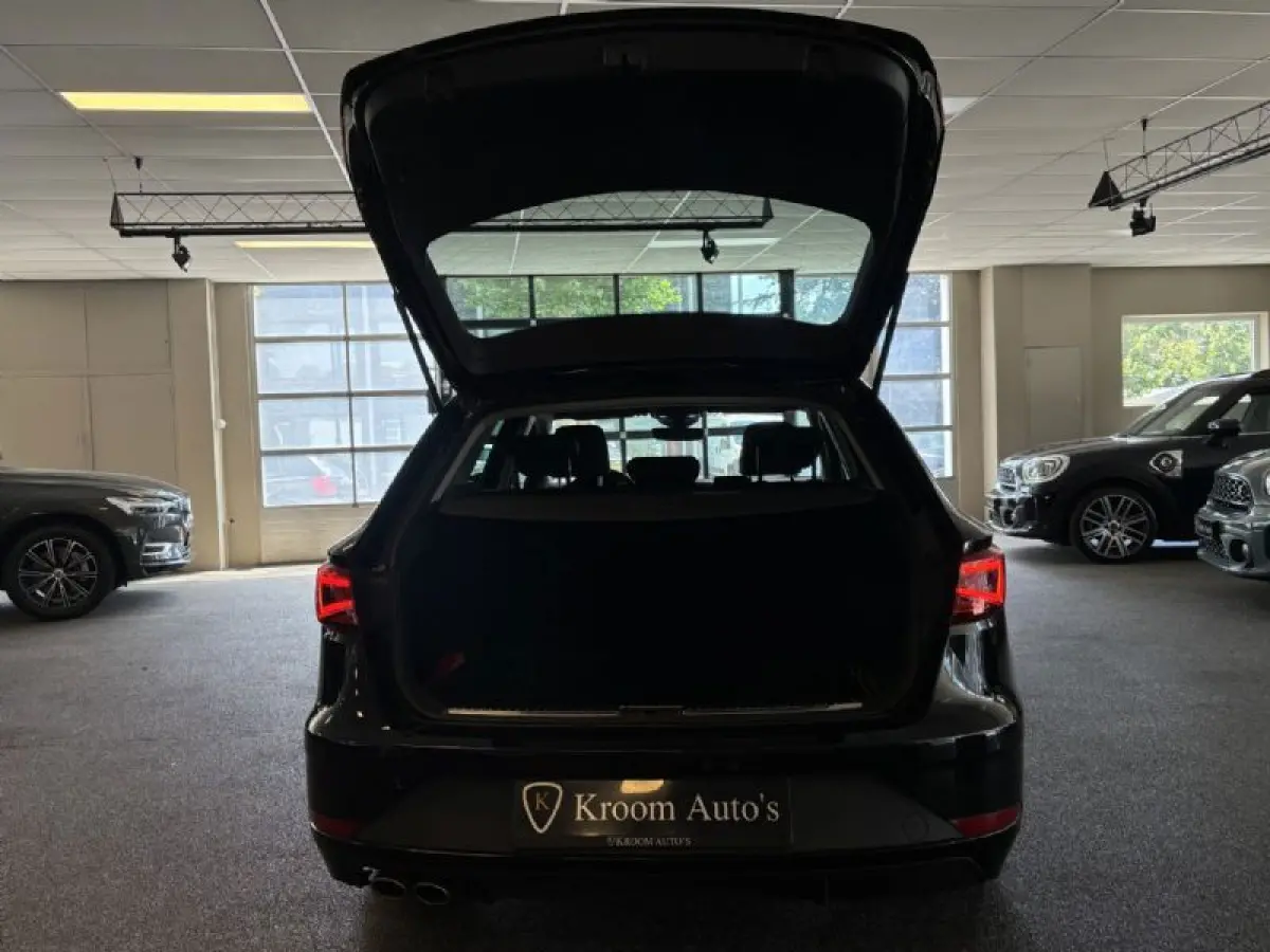1.5 TSI FR Apple Carplay Adaptive cruise, camera, virtual cockpit enz