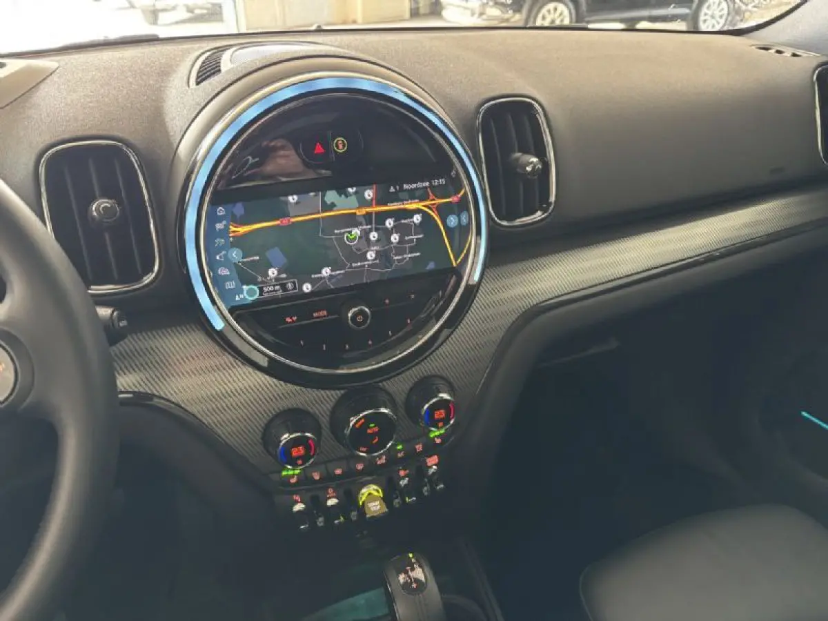 Mini ALL4 Yours Adaptive cruise Leder Panoramadak, Harman Kardon Head up Memory seat, Model 2023