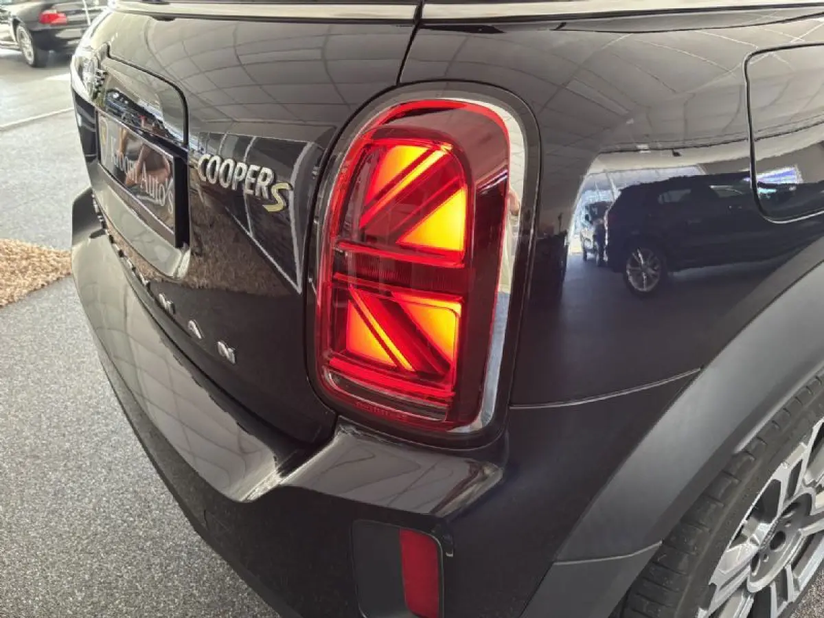 Mini ALL4 Yours Adaptive cruise Leder Panoramadak, Harman Kardon Head up Memory seat, Model 2023