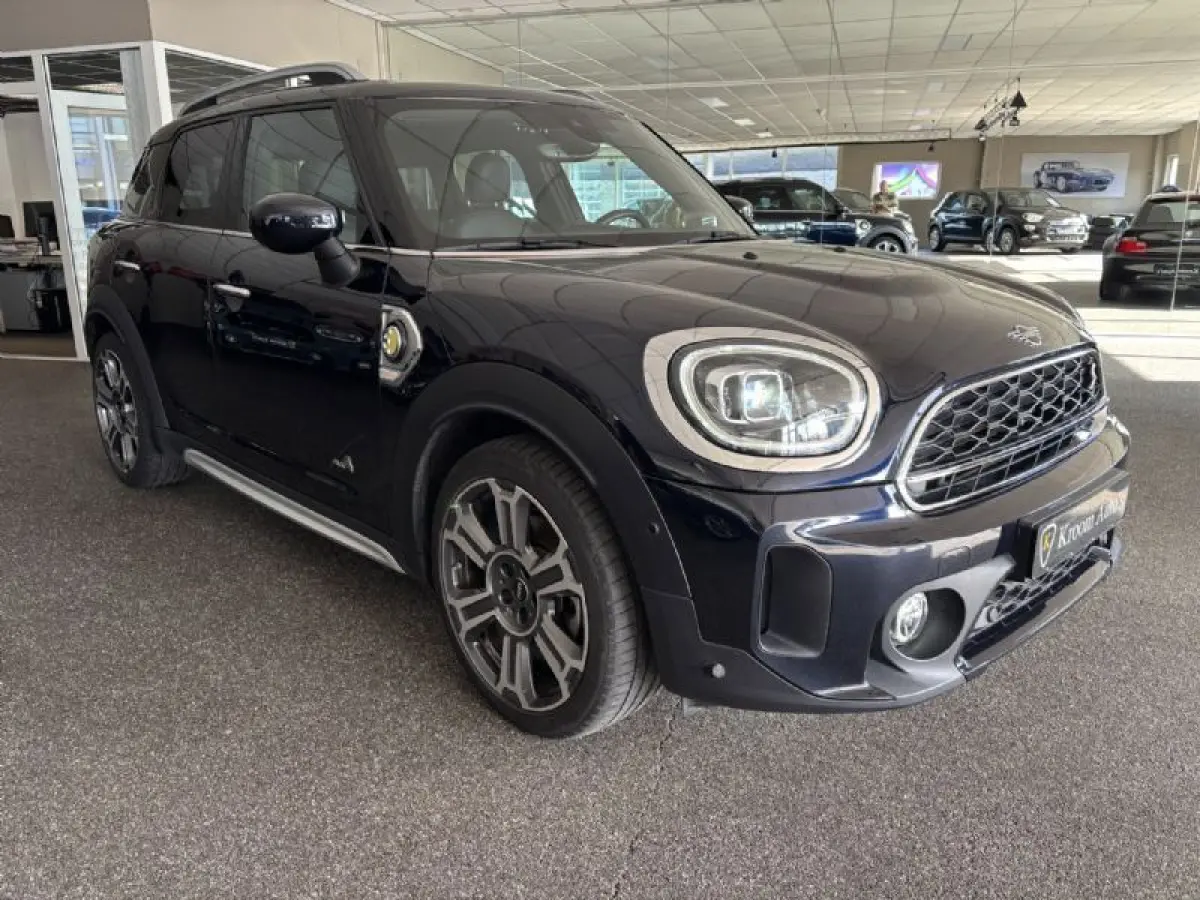Mini ALL4 Yours Adaptive cruise Leder Panoramadak, Harman Kardon Head up Memory seat, Model 2023
