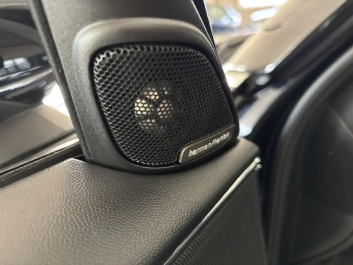 Mini ALL4 Yours Adaptive cruise Leder Panoramadak, Harman Kardon Head up Memory seat, Model 2023