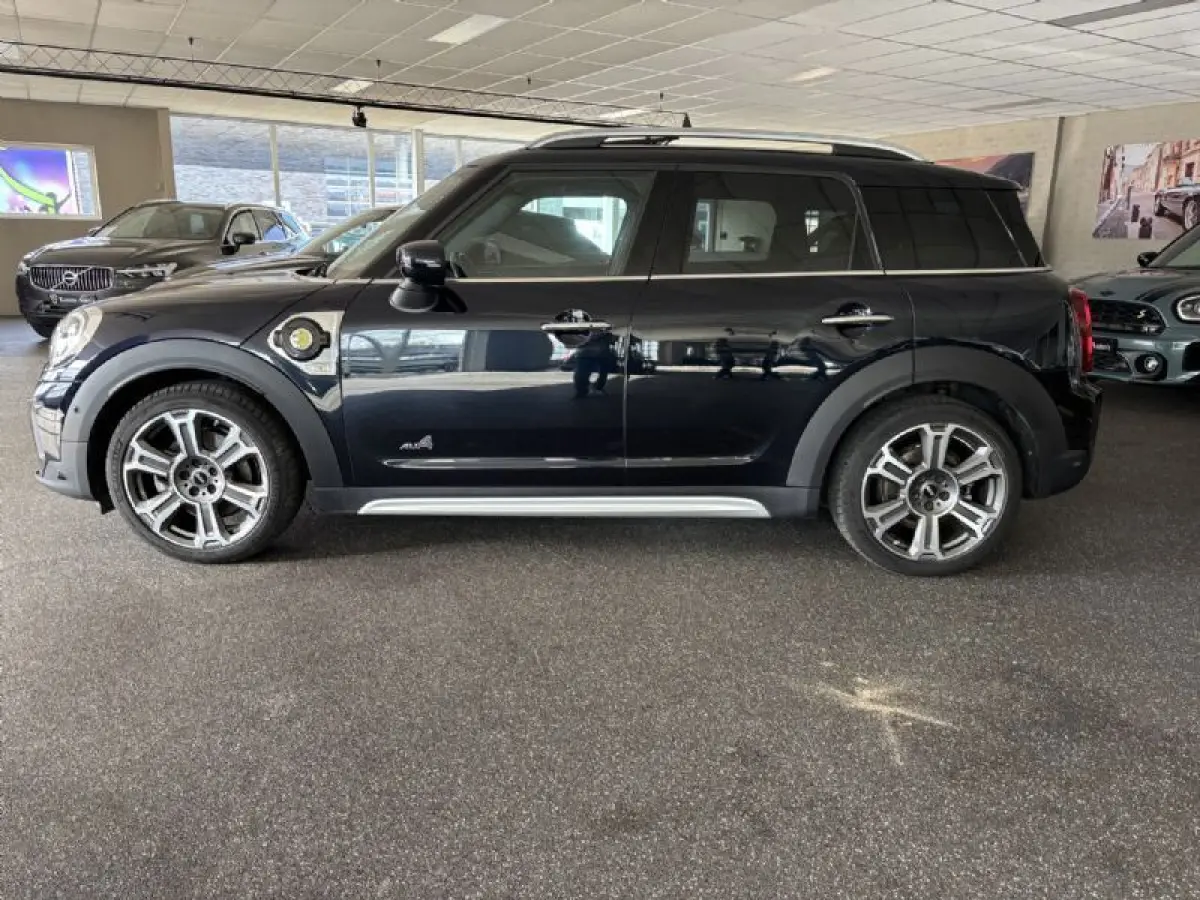 Mini ALL4 Yours Adaptive cruise Leder Panoramadak, Harman Kardon Head up Memory seat, Model 2023