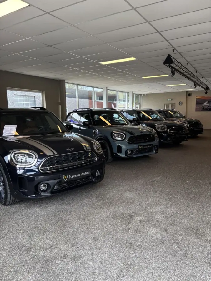 Mini ALL4 Yours Adaptive cruise Leder Panoramadak, Harman Kardon Head up Memory seat, Model 2023