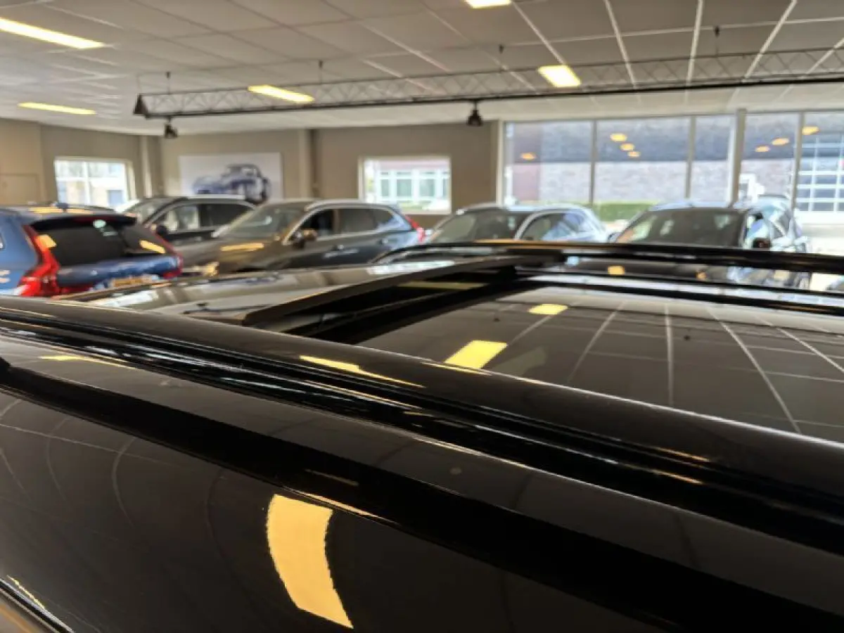 Mini ALL4 Yours Leder Panoramadak Full Option! Model 2023