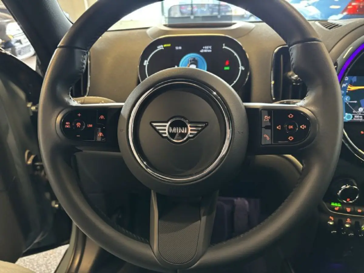 Mini ALL4 Yours Leder Panoramadak Full Option! Model 2023