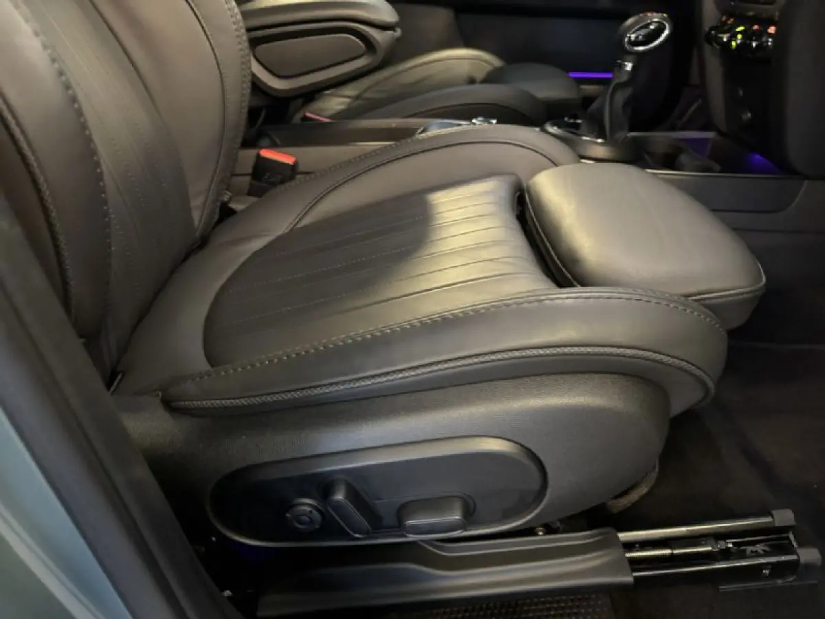 Mini ALL4 Yours Leder Panoramadak Full Option! Model 2023