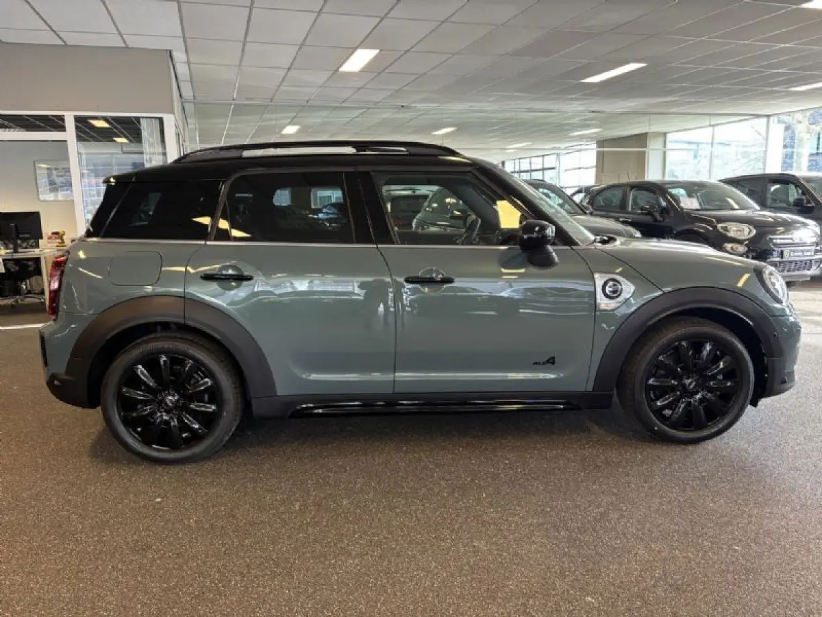 Mini ALL4 Yours Leder Panoramadak Full Option! Model 2023