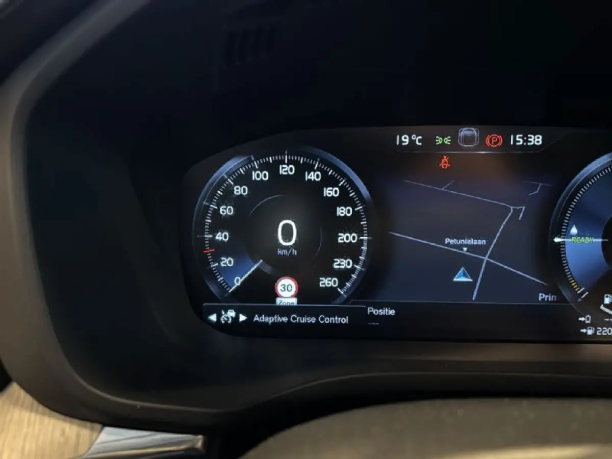 2.0 T8 Twin Engine AWD Inscription Panodak / Leer / Elek Trekhaak / BLIS / full LED / Apple Carplay / Camera / Adapt