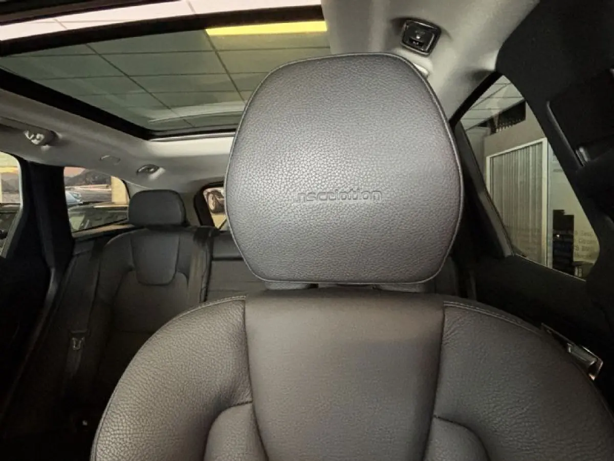 2.0 T8 Twin Engine AWD Inscription Panodak / Leer / Elek Trekhaak / BLIS / full LED / Apple Carplay / Camera / Adapt