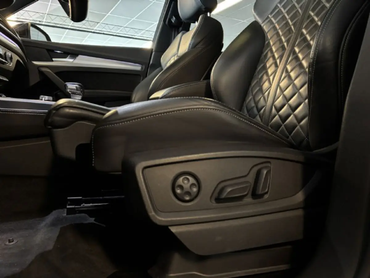 2.0 TFSI 55 Ee quattro Competition, RS, Lucht, Pano - Black Optic - B & O, Virtual / BLIS / 360